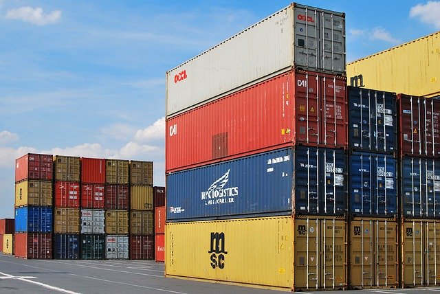 international-shipping-containers