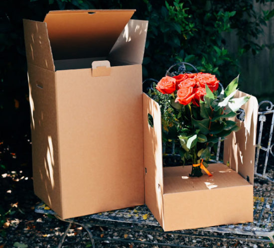 cardboard-flower-packaging-with-roses