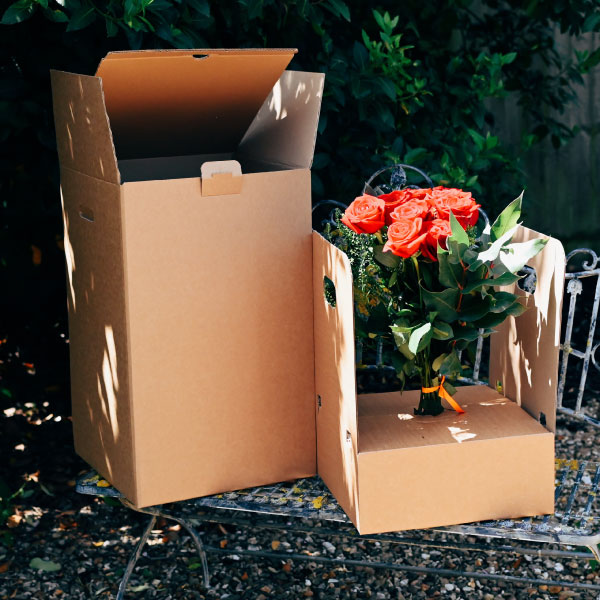 cardboard-flower-packaging-with-roses