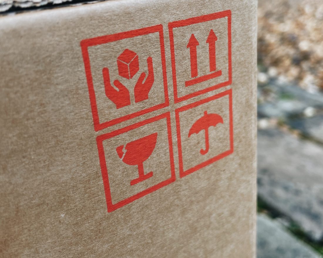 handling-symbols-on-packaging