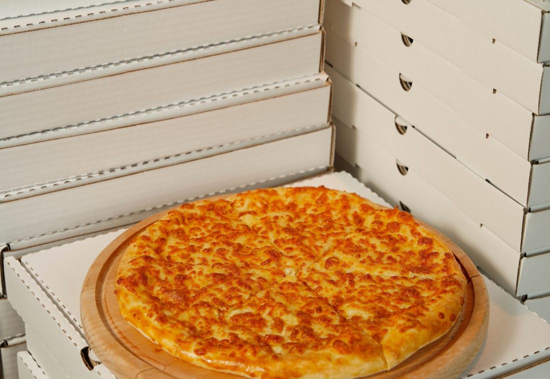cardboard-packaging-with-takeaway-pizza