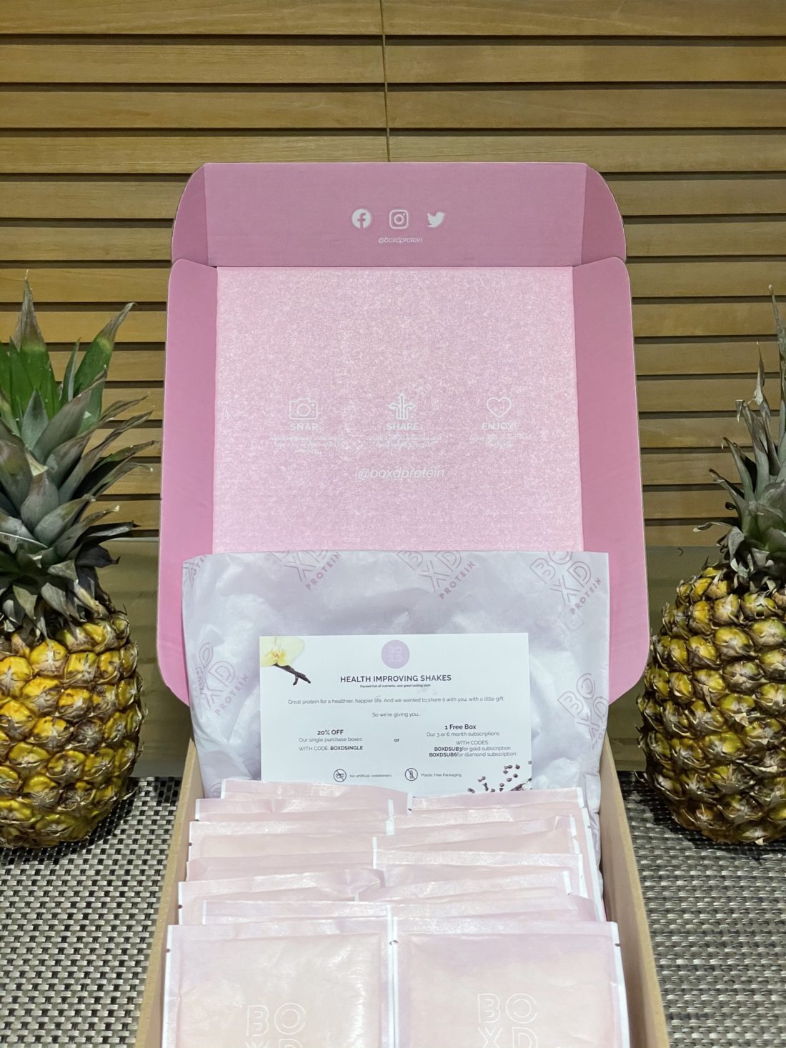 Pink-printed-cardboard-ecommerce-box